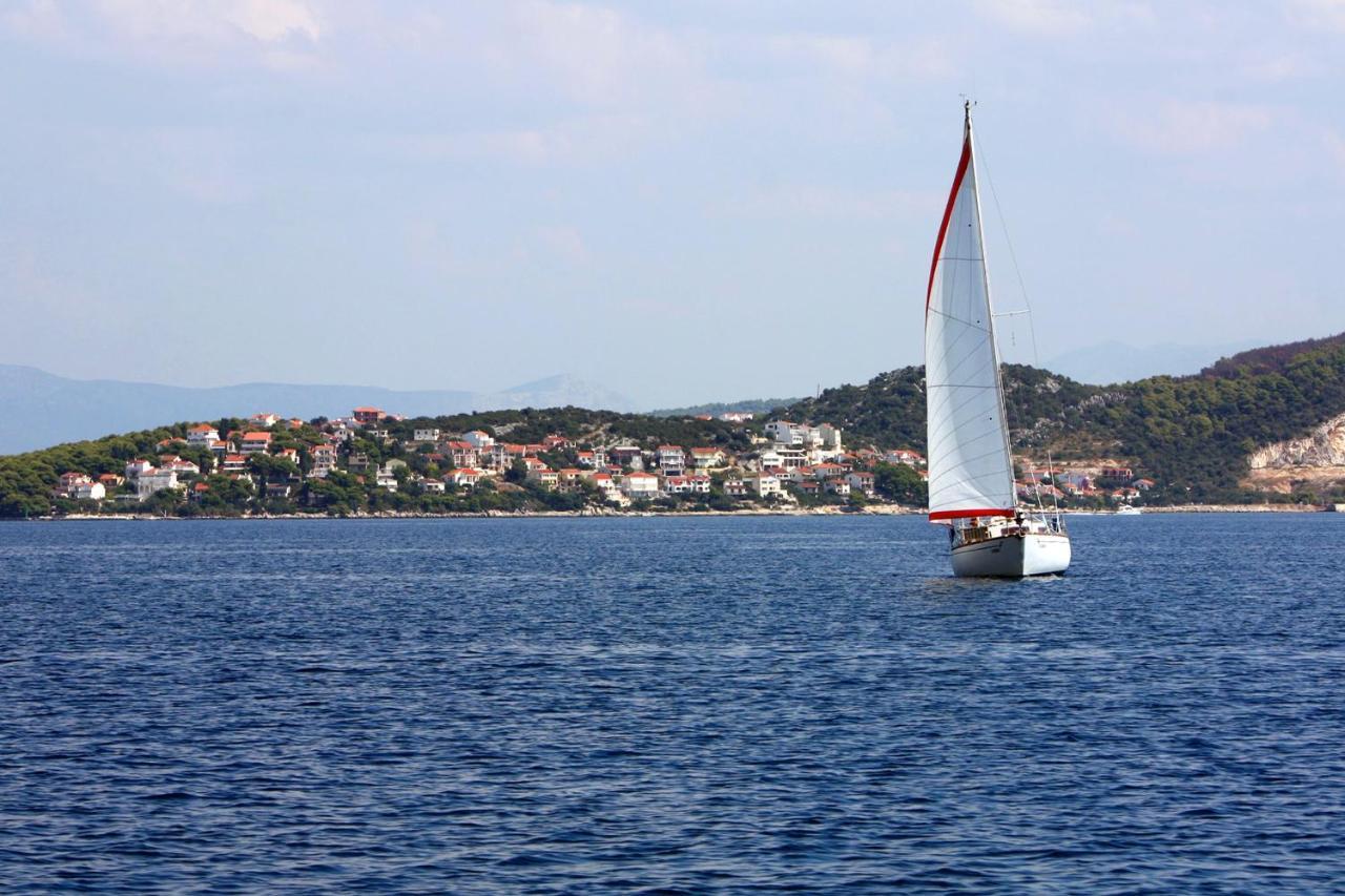Apartments By The Sea Okrug Donji, Ciovo - 12502 Okrug Gornji Exteriör bild