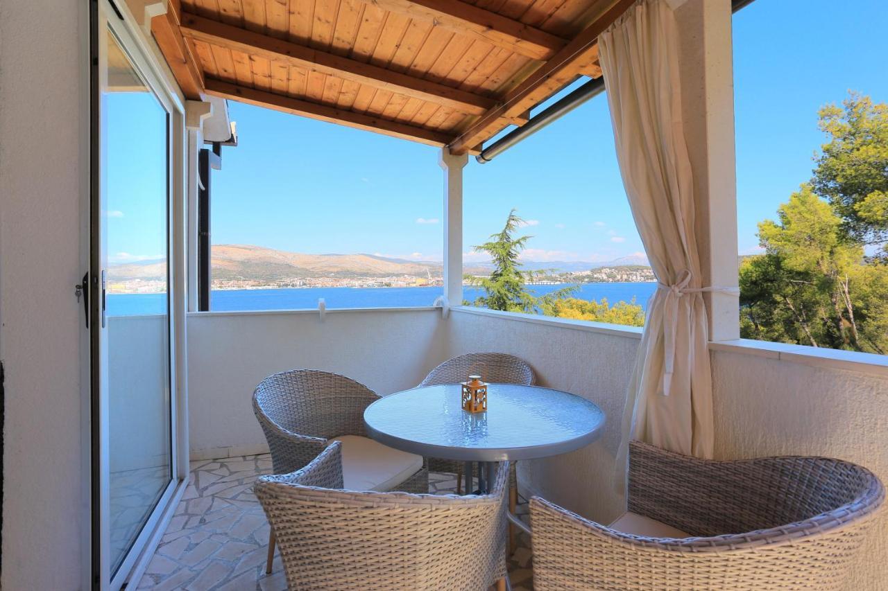 Apartments By The Sea Okrug Donji, Ciovo - 12502 Okrug Gornji Exteriör bild